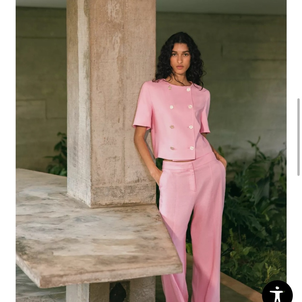 Short Sleeve Double-breasted Blazer. Pink color. Size Medium - Picture 2 of 10